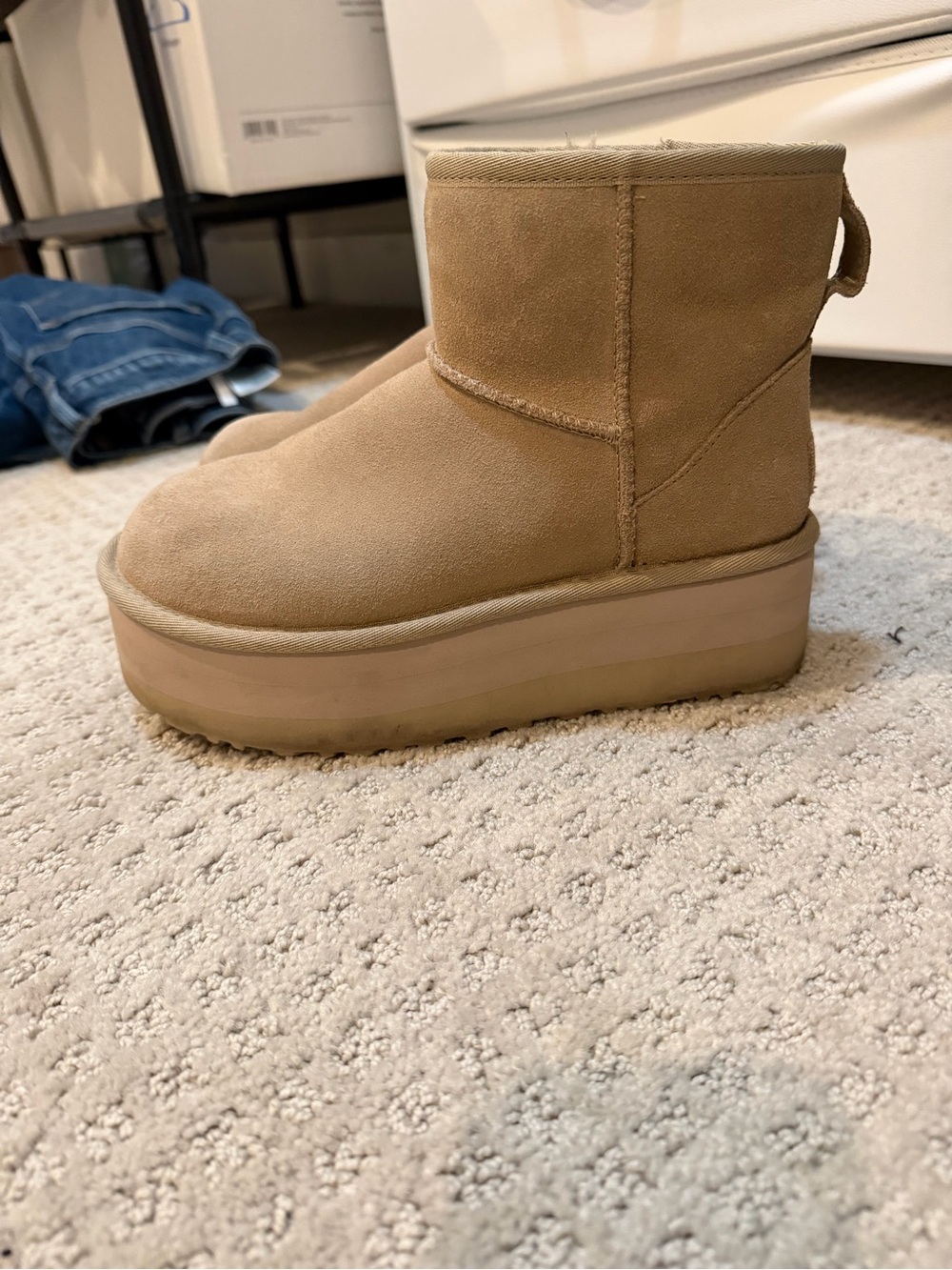 ugg mini platform - Picture 4 of 8